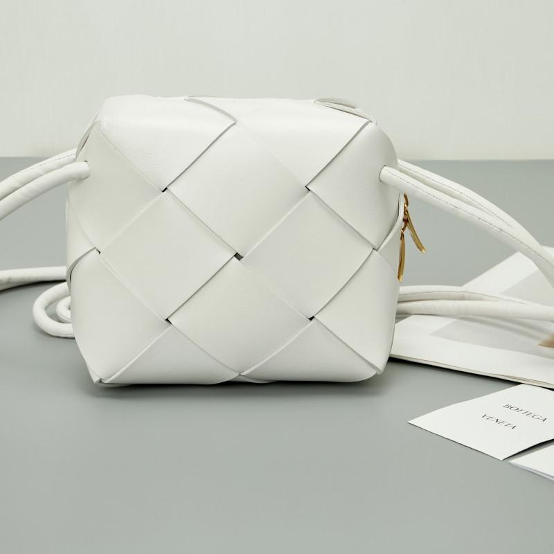 Bottega Veneta Handbags 701915 white